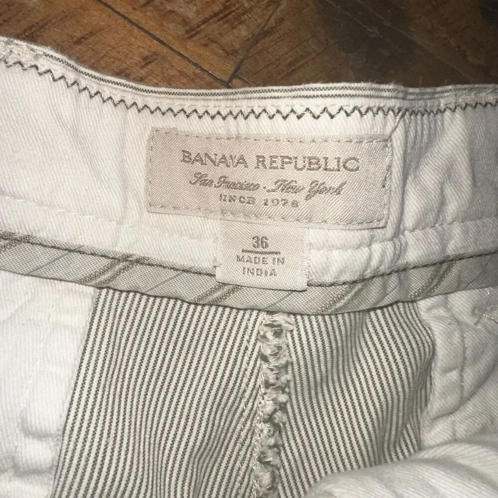 Banana Republic flat front pin stripe 36 business casual shorts